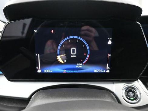 Used 2025 Chevrolet Trax LT w/ LT Convenience Package image 13