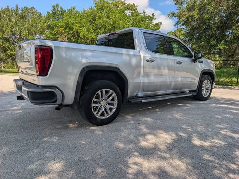 Used 2021 GMC Sierra 1500 SLT w/ SLT Premium Plus Package RWD image 9