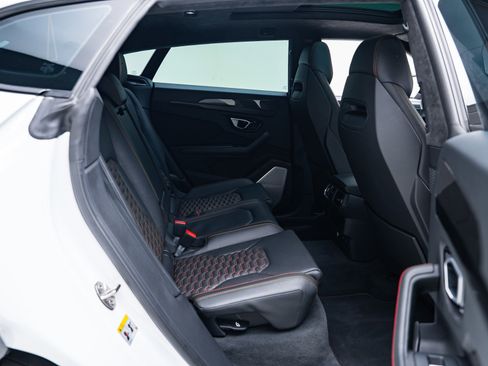 Used 2022 Lamborghini Urus image 40