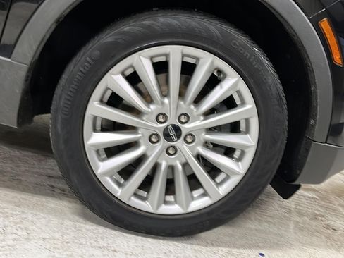 Used 2019 Lincoln MKC Premiere image 27