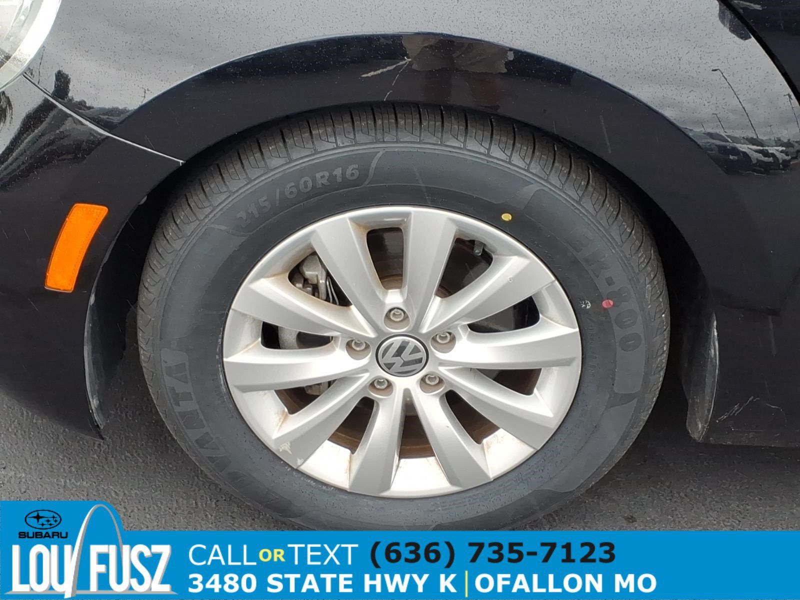 Used 2019 Volkswagen Beetle 2.0T S FWD image 30