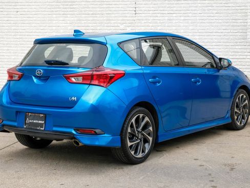 Used 2016 Scion iM Hatchback 4D image 7