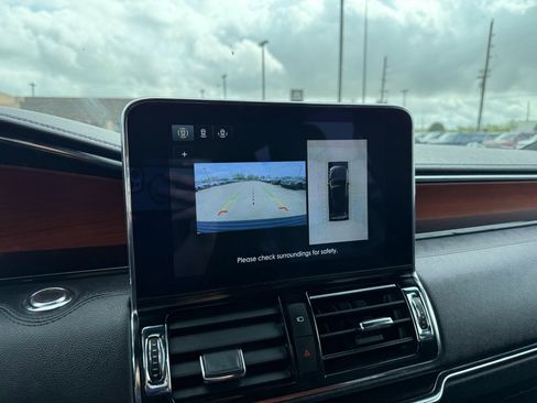 Used 2020 Lincoln Navigator Reserve image 21