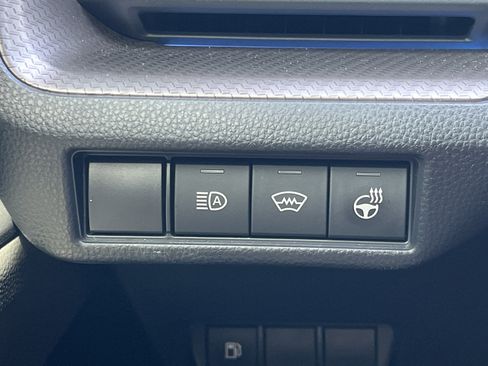 Used 2023 Toyota Prius XLE image 12