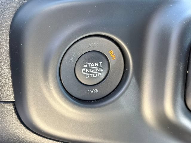 Used 2023 Jeep Wrangler Unlimited Rubicon 4xe AWD/4WD image 17