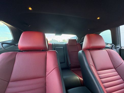 Used 2013 Dodge Challenger R/T Plus RWD image 29