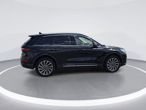 Used 2023 Lincoln Corsair Reserve w/ Equipment Group 201A FWD image 9