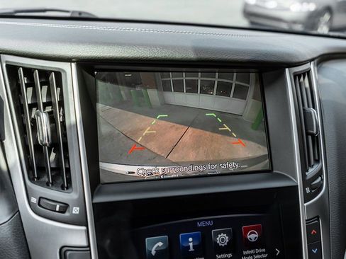 Used 2018 INFINITI Q60 3.0t Luxe image 11