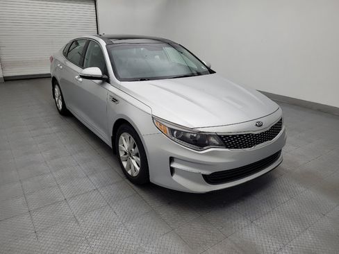 Used 2018 Kia Optima EX w/ Premium Package FWD image 13
