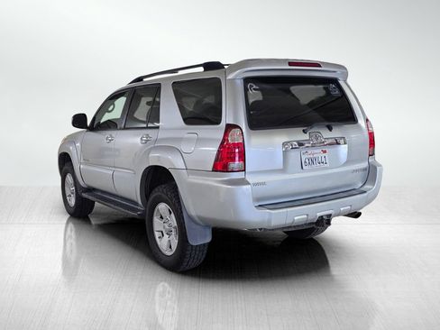 Used 2006 Toyota 4Runner SR5 AWD/4WD image 5
