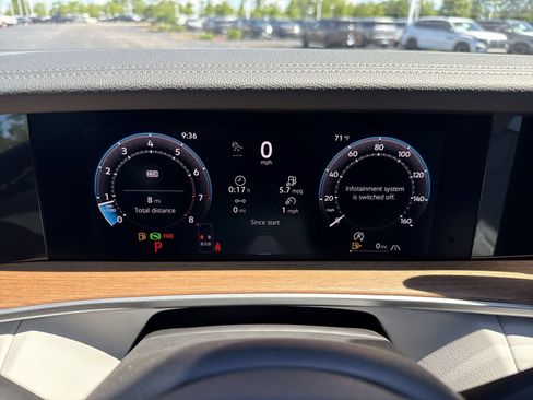 New 2026 Volkswagen Tiguan SEL R-Line AWD/4WD image 15