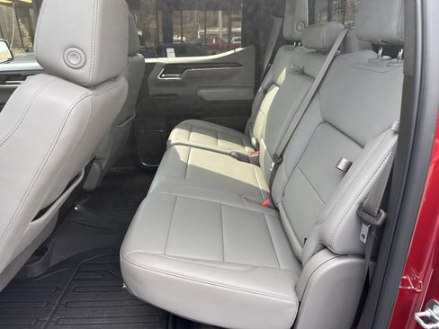 Used 2023 GMC Sierra 1500 SLT w/ SLT Premium Package image 14