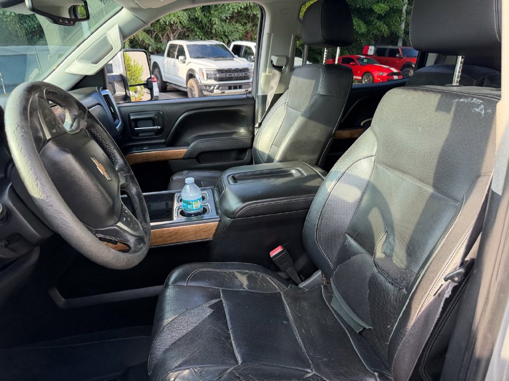 Used 2015 Chevrolet Silverado 2500 LTZ w/ LTZ Plus Package AWD/4WD image 9