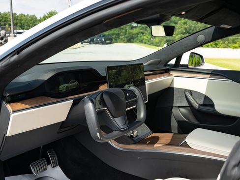 Used 2021 Tesla Model S Plaid AWD/4WD image 23
