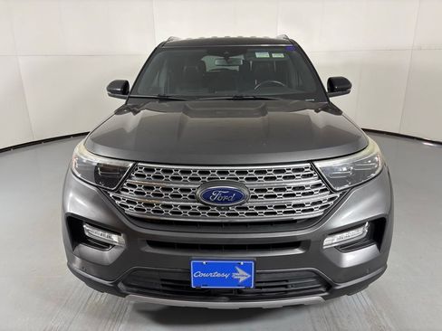 Used 2020 Ford Explorer Limited RWD image 3