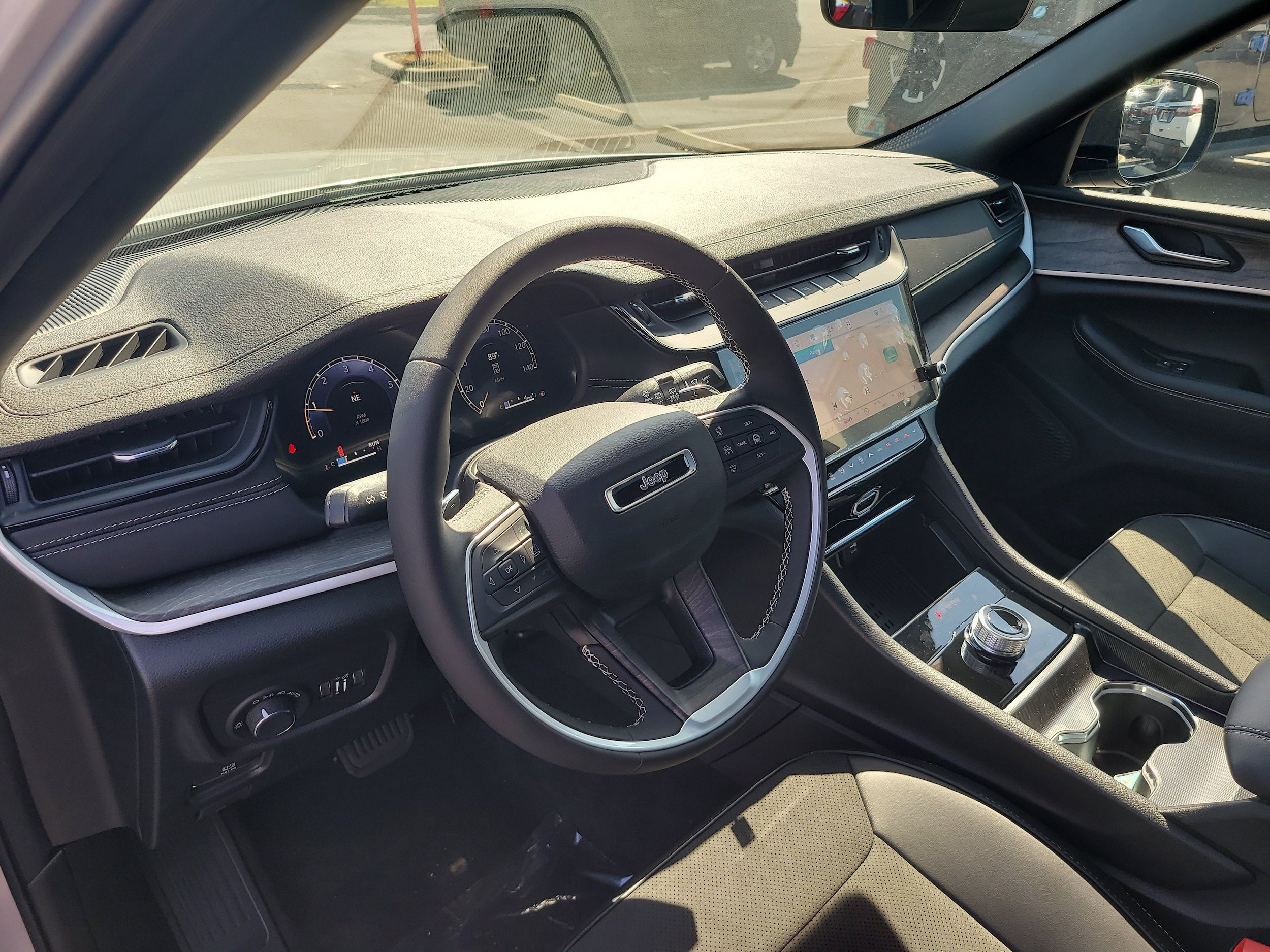 New 2026 Jeep Grand Cherokee Altitude RWD image 15