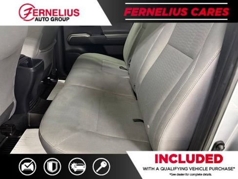 Used 2018 Toyota Tacoma SR5 AWD/4WD image 25