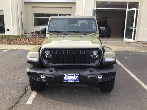 New 2026 Jeep Gladiator Sport image 2