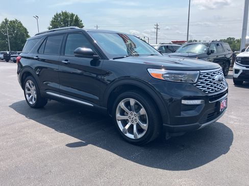 Used 2020 Ford Explorer Platinum w/ Premium Technology Package AWD/4WD image 8