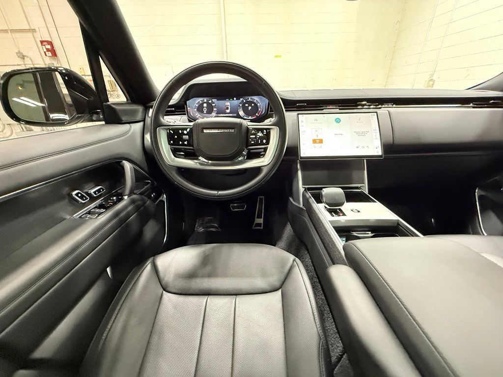 Used 2024 Land Rover Range Rover SE AWD/4WD image 43