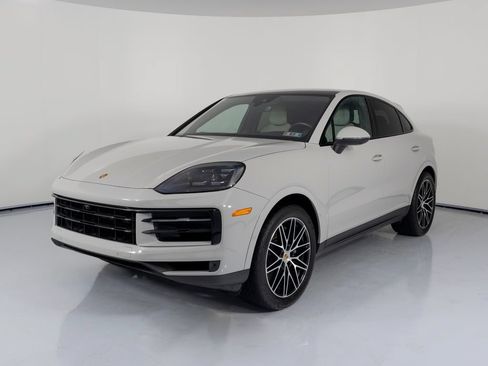 Certified 2024 Porsche Cayenne Coupe AWD/4WD image 7