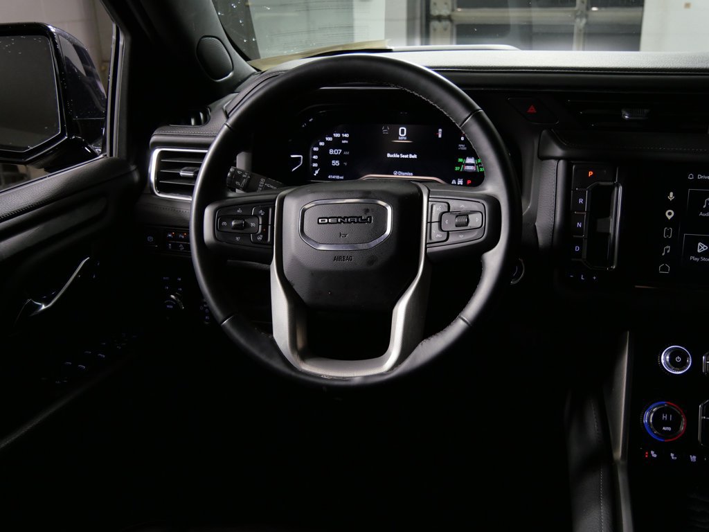 Used 2023 GMC Yukon XL Denali AWD/4WD image 21