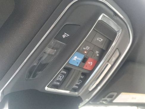 Certified 2024 Jeep Grand Cherokee L Altitude image 19