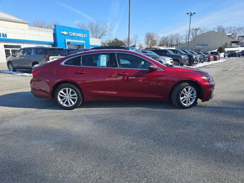 Used 2018 Chevrolet Malibu LT image 11