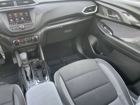 Used 2023 Chevrolet TrailBlazer LS FWD image 19