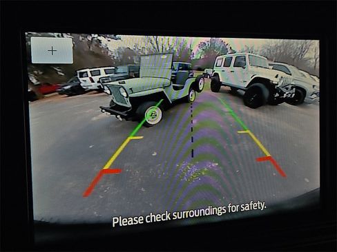 Used 2022 Ford Bronco Black Diamond image 13