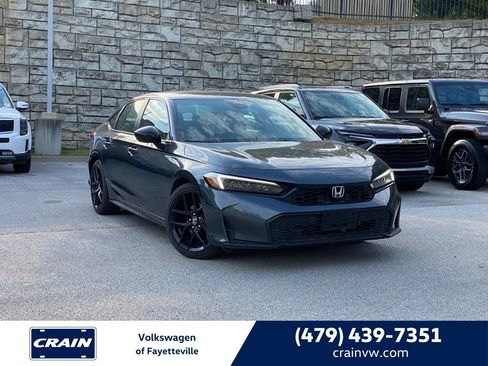 Used 2025 Honda Civic Sport image 1
