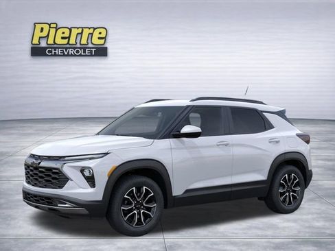 New 2026 Chevrolet TrailBlazer ACTIV AWD/4WD image 2
