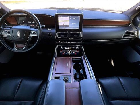 Used 2021 Lincoln Navigator Reserve w/ Luxury Package image 9