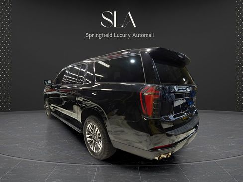 Used 2025 Chevrolet Suburban Z71 AWD/4WD image 9
