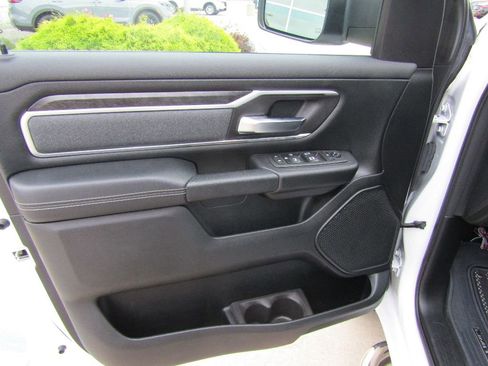 Used 2021 RAM 1500 Big Horn image 12