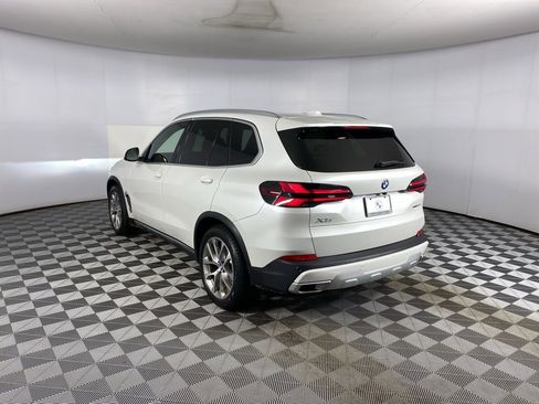 Certified 2024 BMW X5 xDrive40i w/ Parking Assistance Package AWD/4WD image 28