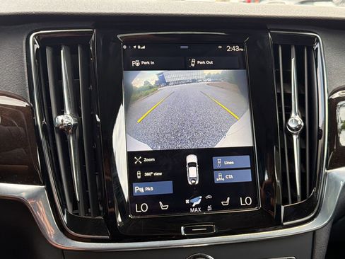 Used 2017 Volvo S90 T6 Momentum w/ Vision Package AWD/4WD image 24