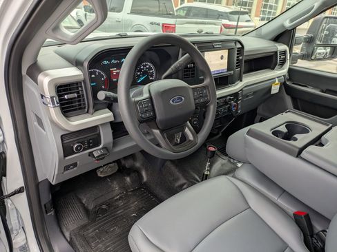 New 2026 Ford F550 4x4 Regular Cab Super Duty image 12
