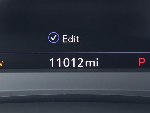 Used 2023 Cadillac XT6 Premium Luxury w/ Technology Package image 36