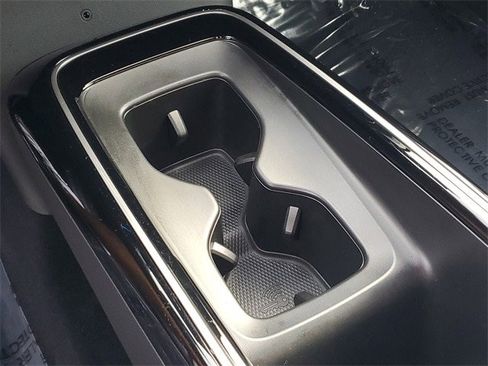 Certified 2024 Volkswagen ID.4 2WD image 23