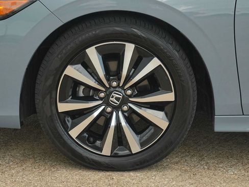 Used 2024 Honda Civic EX image 7
