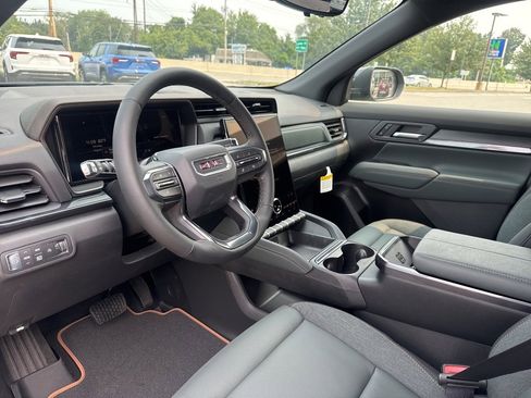 New 2026 GMC Terrain AT4 w/ Convenience Package III image 15