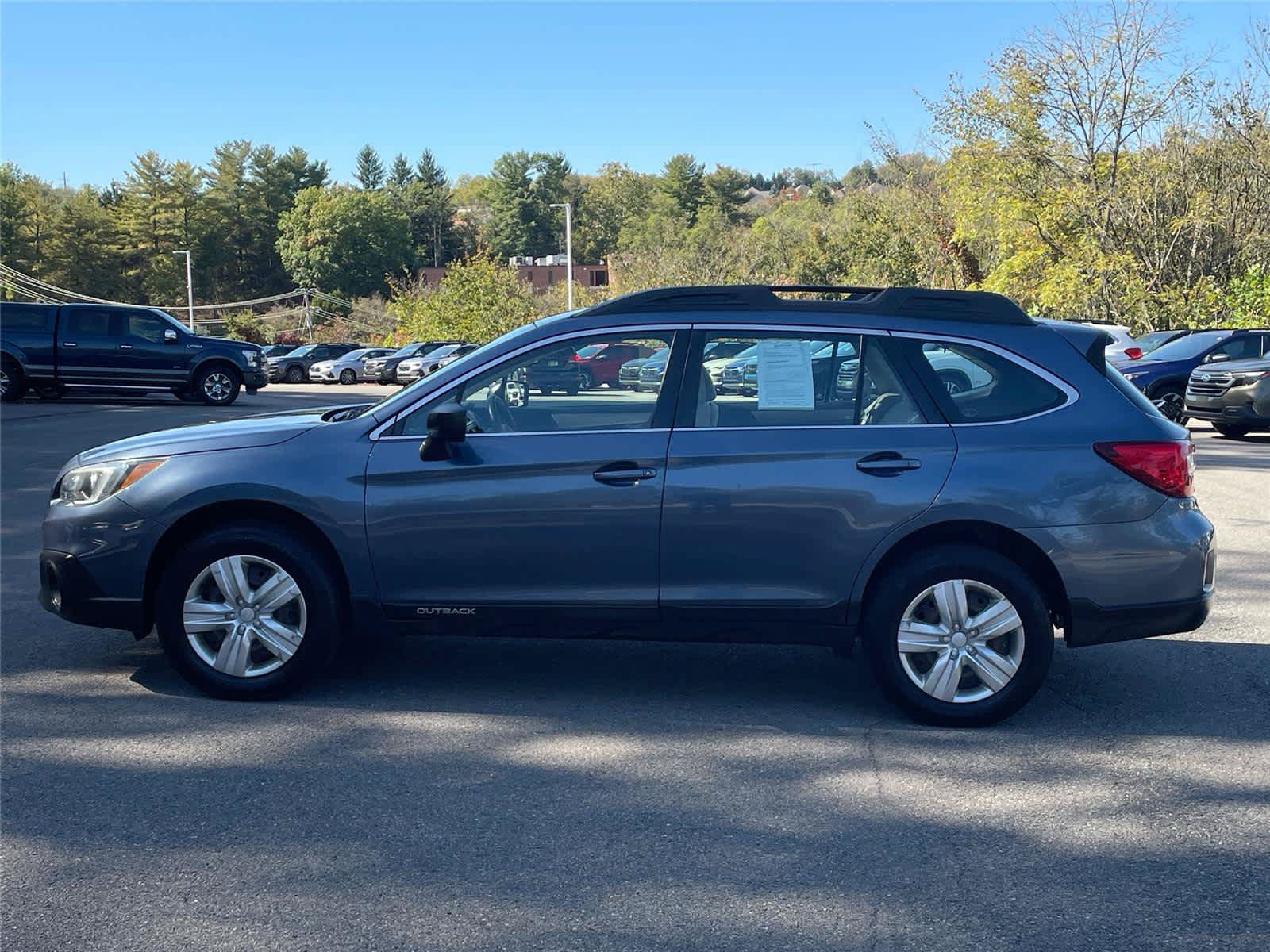 Used 2015 Subaru Outback 2.5i AWD/4WD image 2