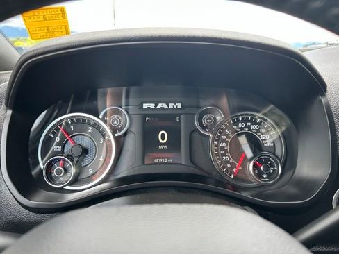Used 2024 RAM 2500 Big Horn AWD/4WD image 28