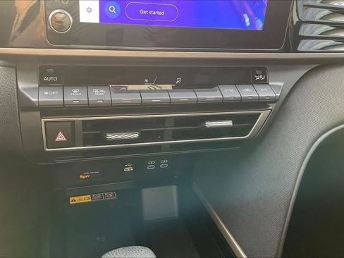 Used 2026 Toyota Camry LE w/ Convenience Package image 32