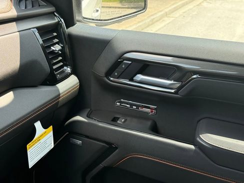 New 2026 GMC Sierra 1500 AT4 w/ Technology Package AWD/4WD image 33
