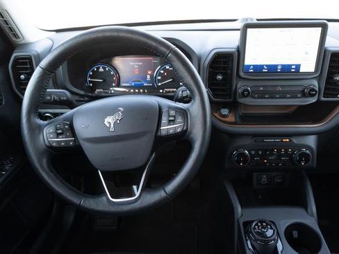 Used 2023 Ford Bronco Sport Outer Banks w/ Tech Package image 16