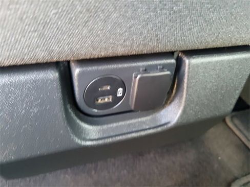 Used 2023 Ford F150 XLT image 10