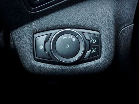 Used 2013 Ford Escape SE image 23