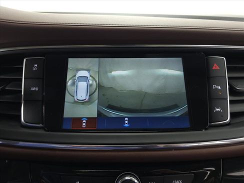 Used 2018 Buick Enclave Avenir image 26